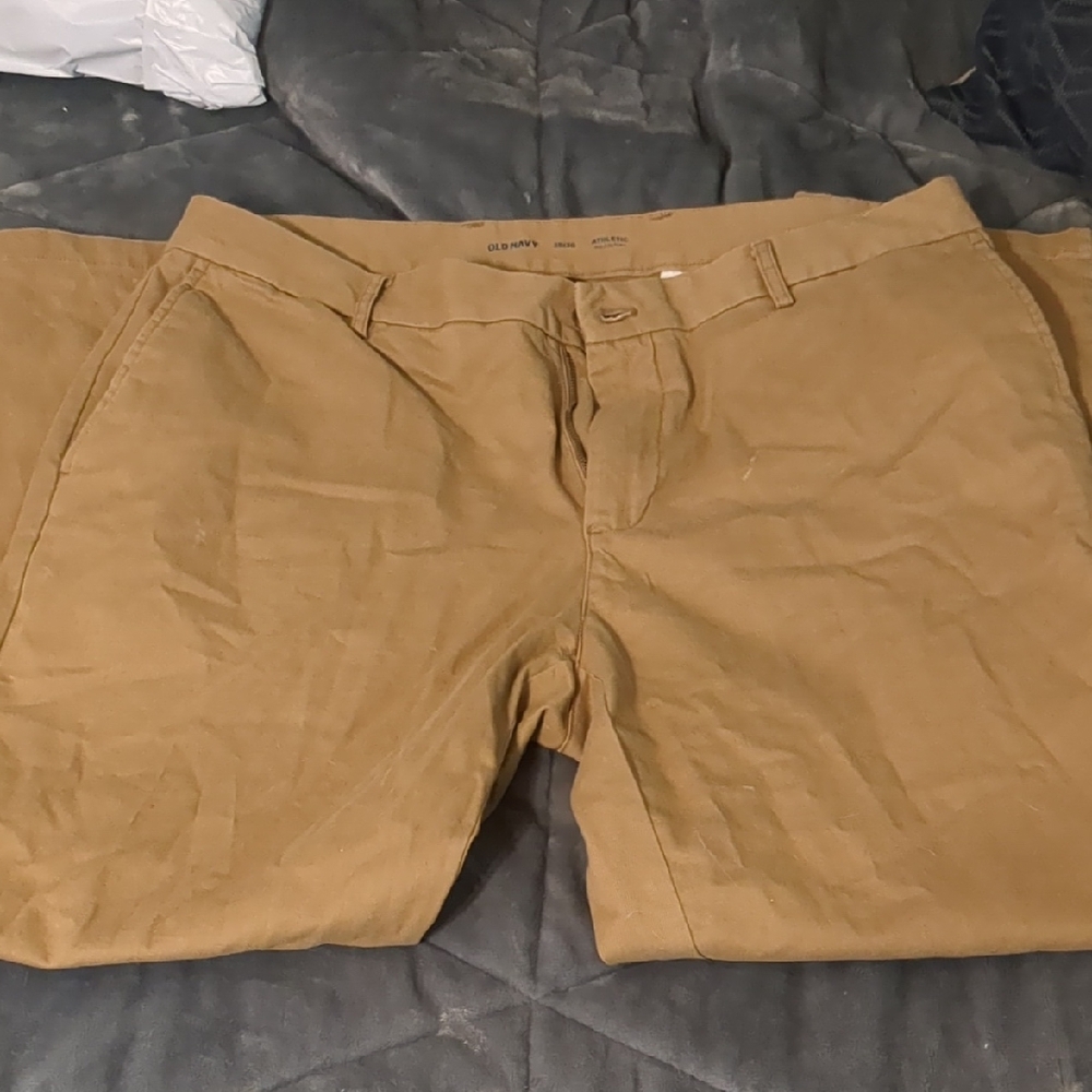Old Navy Men's Khaki Chinos
